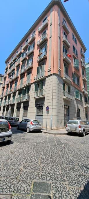Apartment Napolistayin Flat In