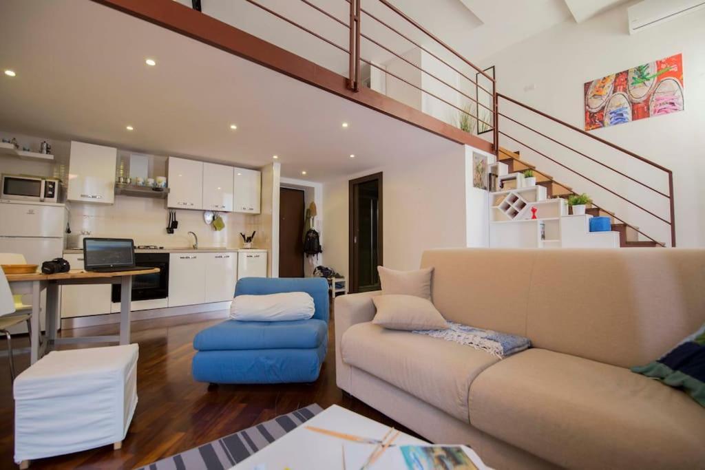Apartment Napolistayin Flat In