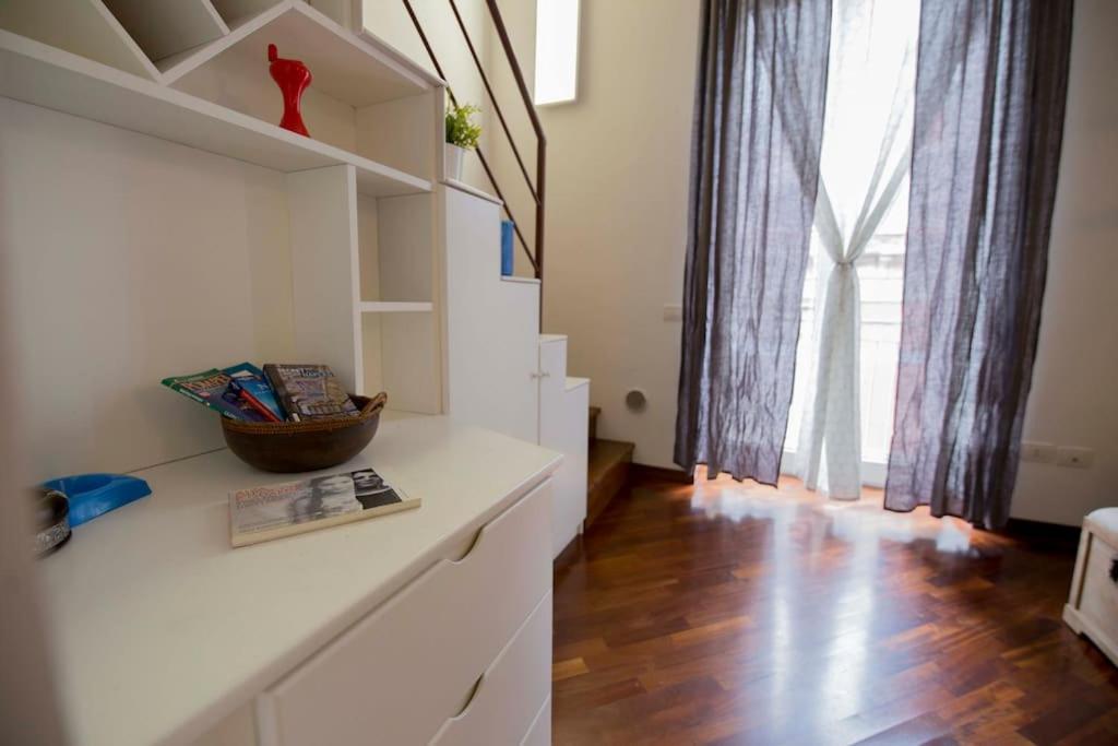 Napolistayin Flat In