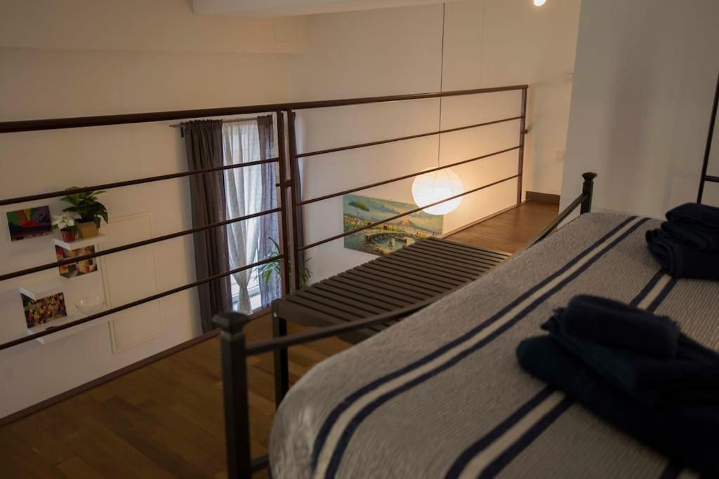 Napolistayin Flat In